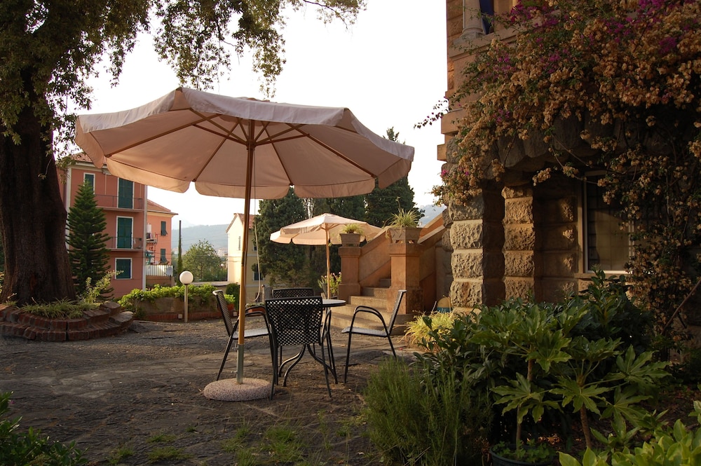 hotel villa fieschi
