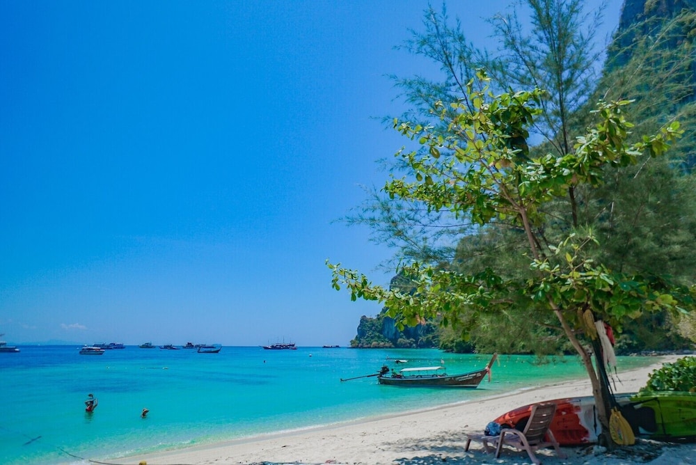 Phi Phi Nice Beach Resort 32/50