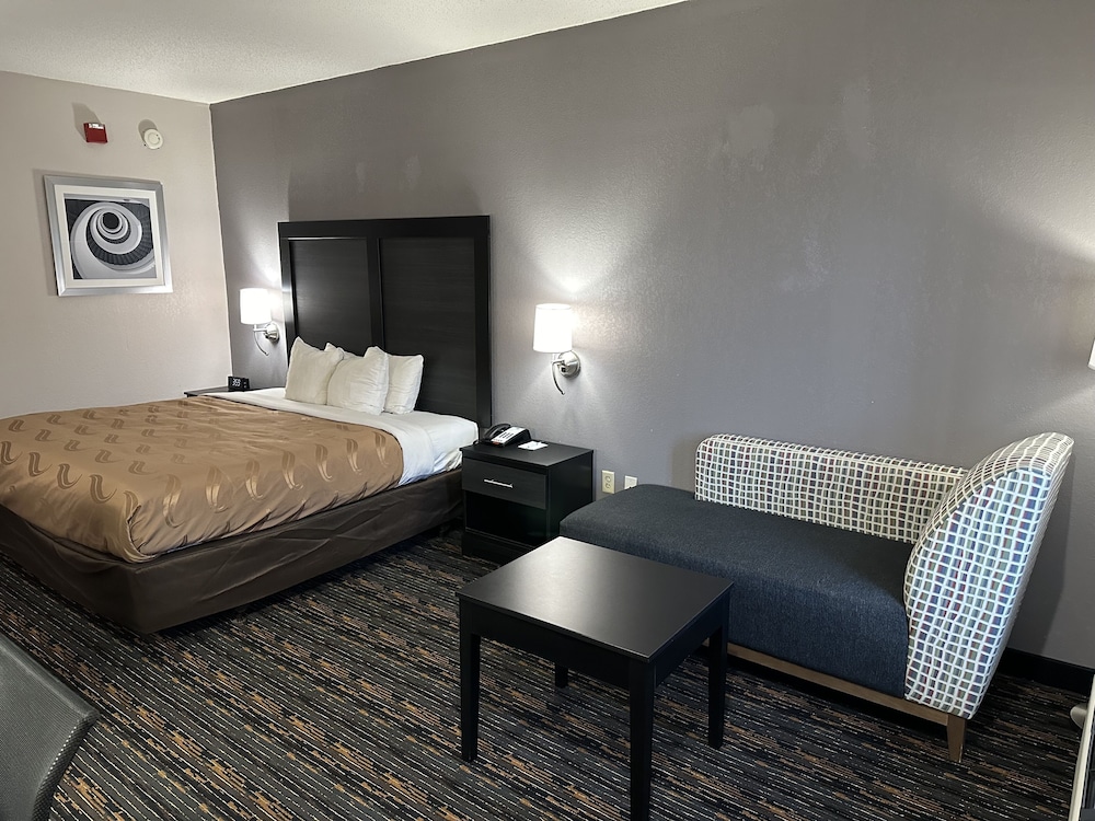 Quality Inn Ashland, KY 33/66