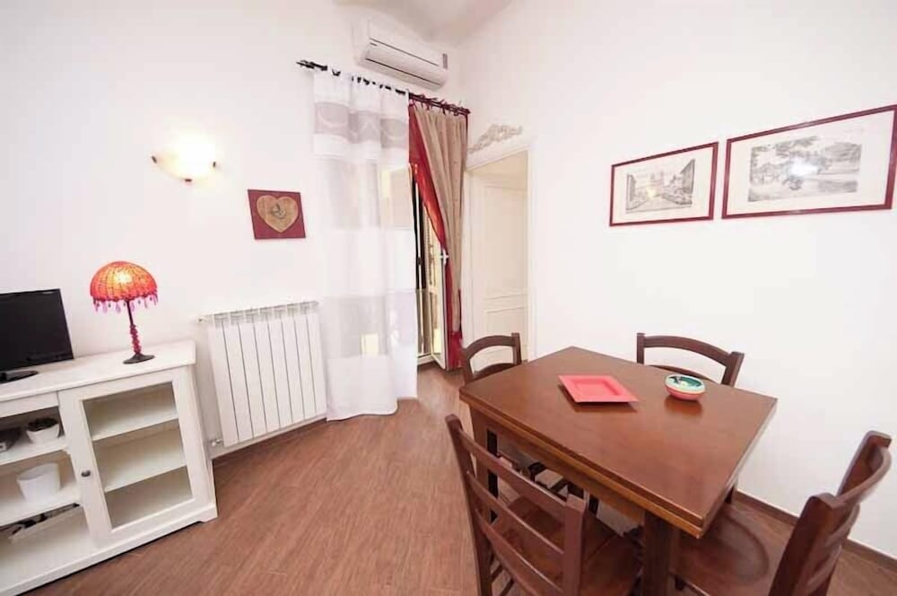 Comfortable Apartment Near the Vatican Free Wifi 12/16