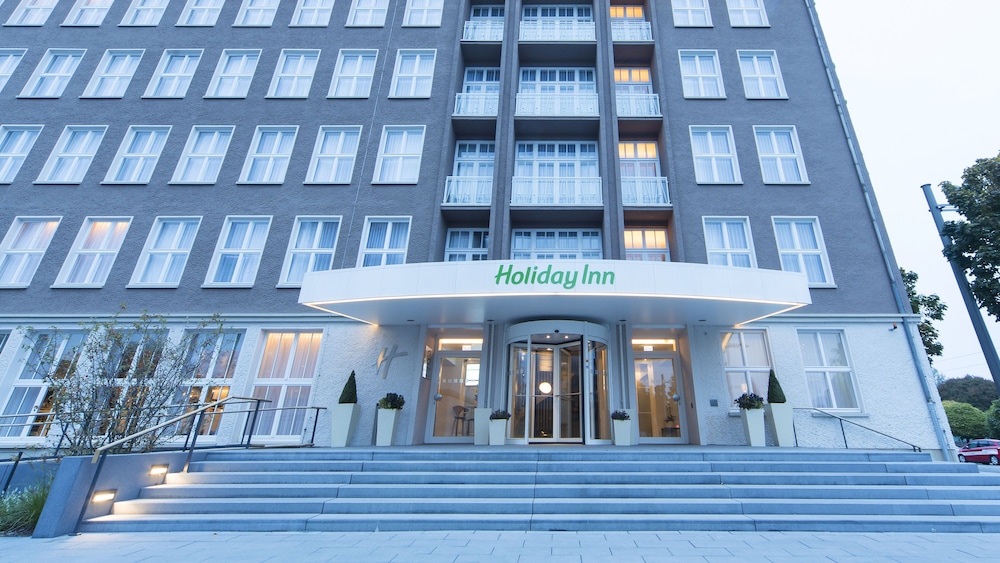HOLIDAY INN DRESDEN - AM ZWINGER 1/77