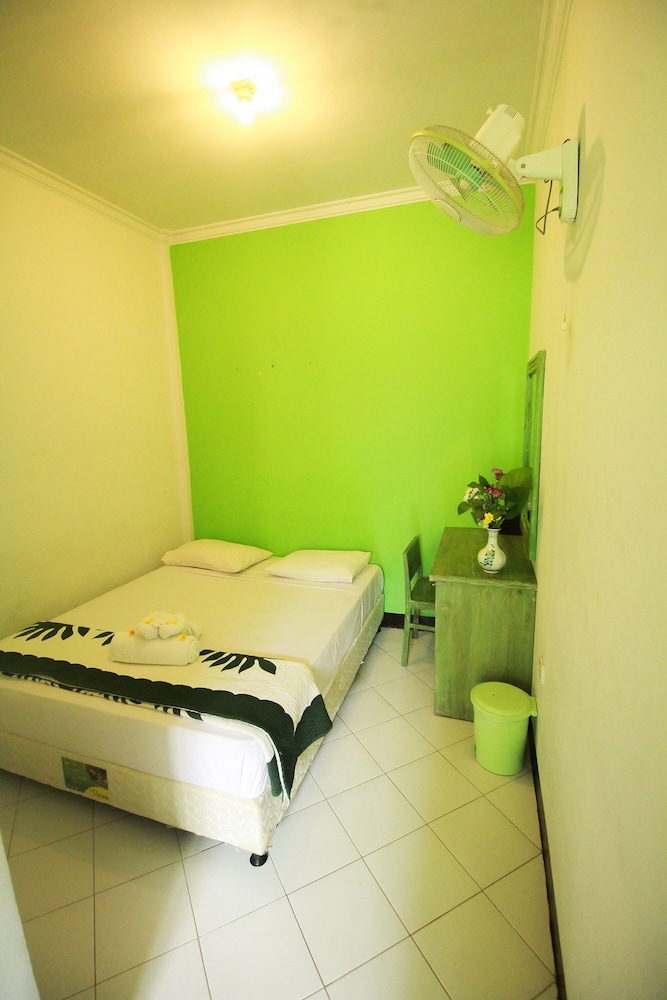 Sendok Hotel 33/72