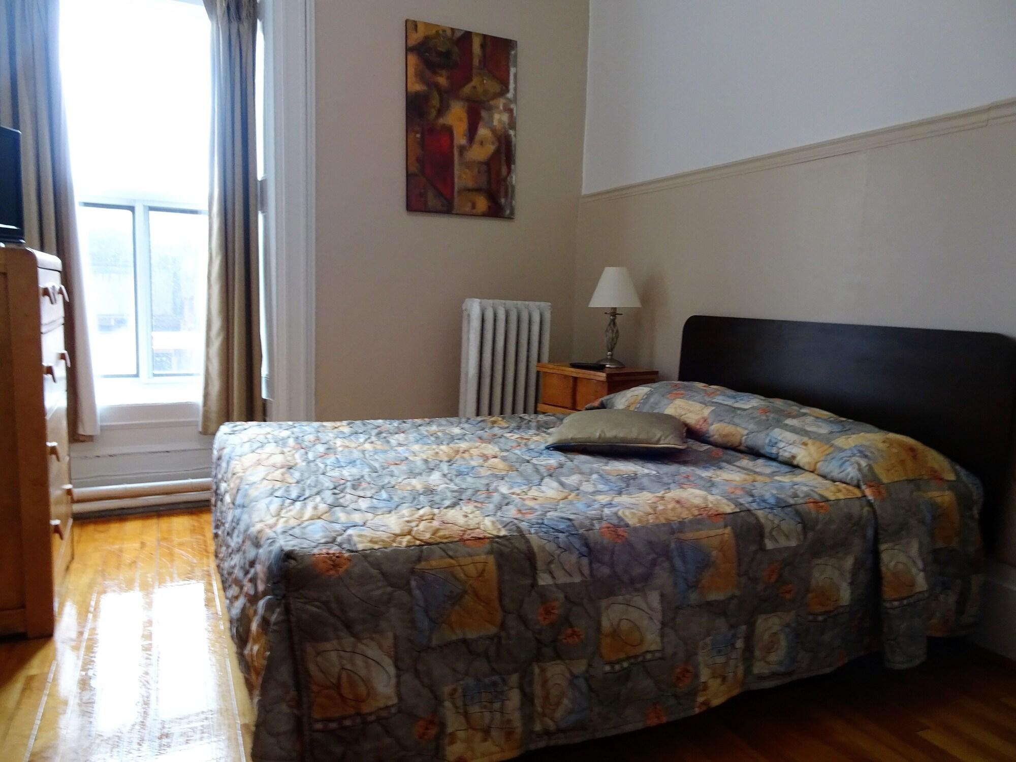 Budget, Double Bed, Shared Bathroom