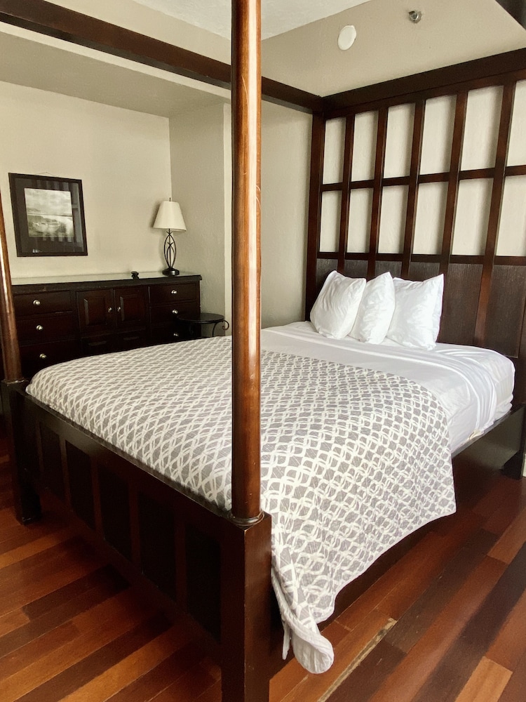 Casa Marina Hotel 13/59