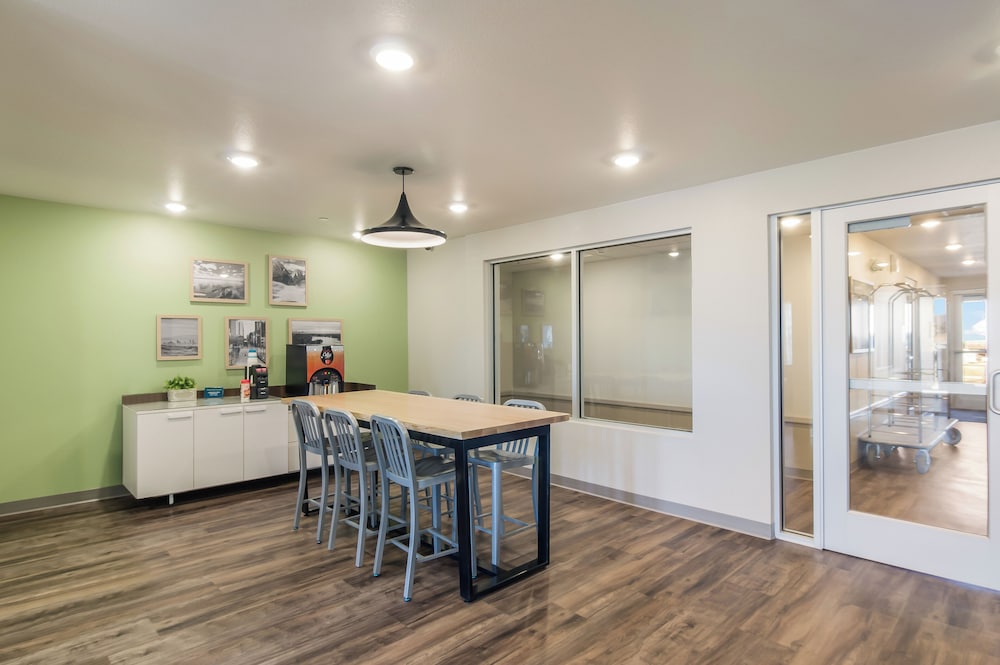 WoodSpring Suites Beaverton - Portland West 23/35