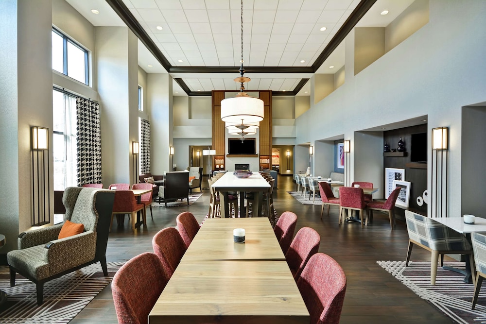 Hampton Inn & Suites Columbus Easton Area 39/49