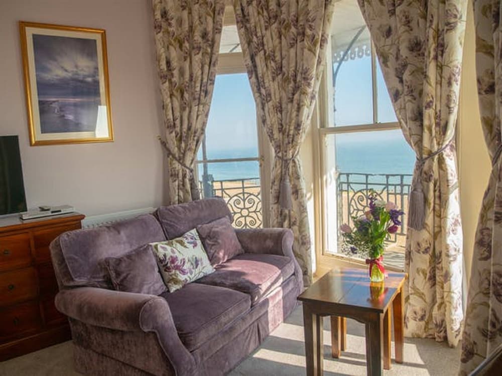 East Beach Hotel 39/54