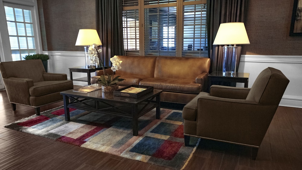 Ethan Allen Hotel 34/65