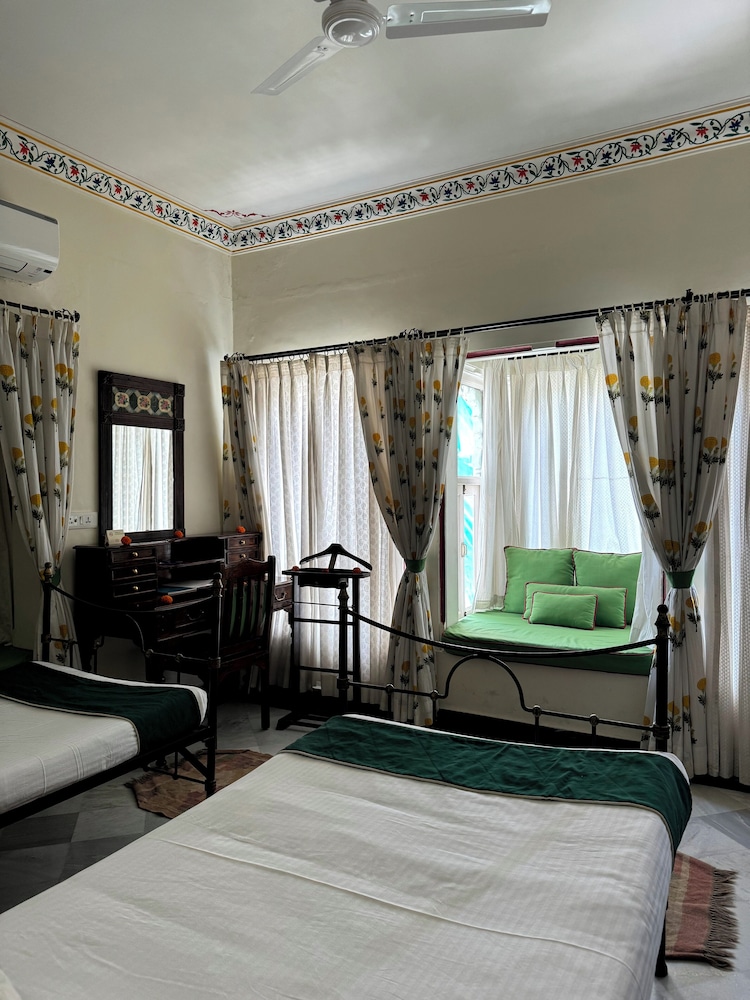 Udai Kothi 27/69