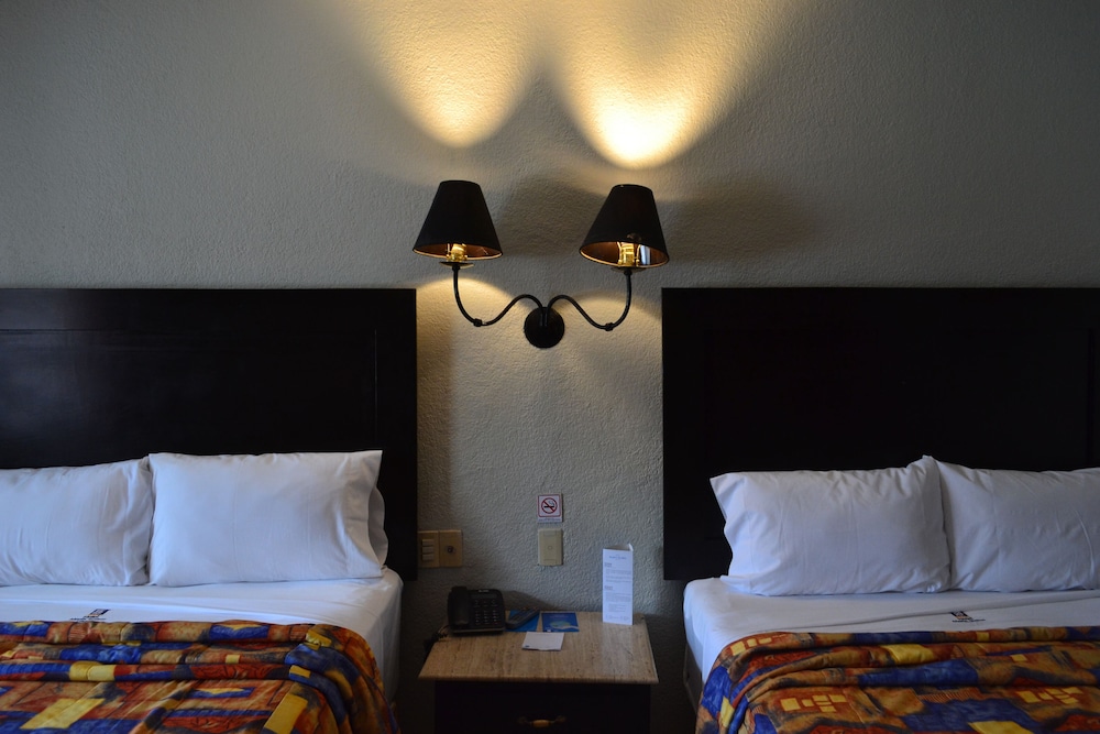 Hotel Maria Isabel 34/69