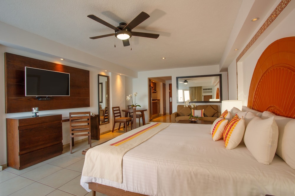 Costa Sur All Inclusive Resort Puerto Vallarta 13/50