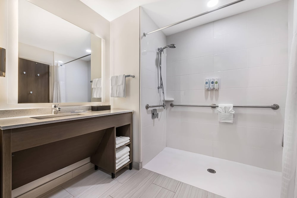 Comfort Inn & Suites Orlando Sanford Airport 54/54