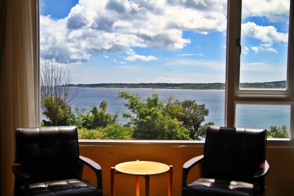 Just Hi Seaview B&amp;B 4/50