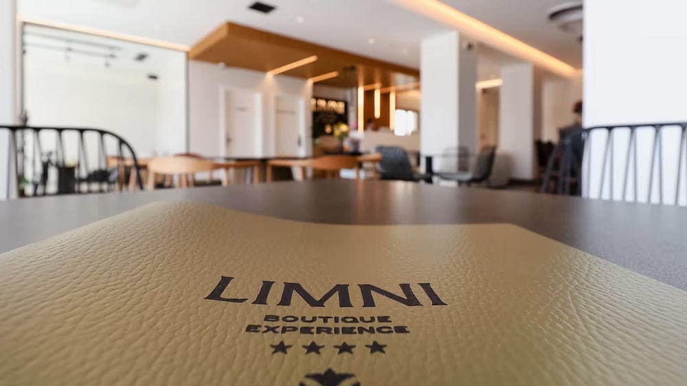 Limni Boutique Experience 13/109