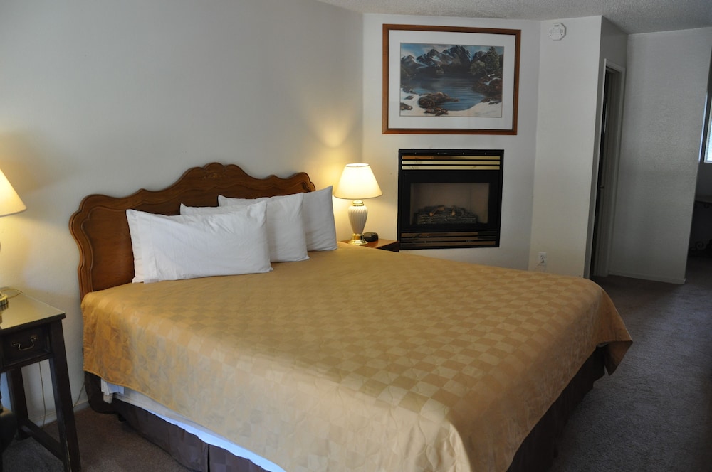 Cedar Inn & Suites 20/64