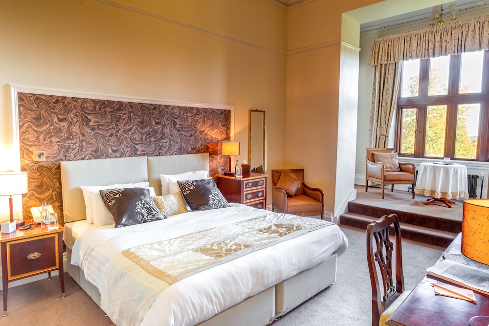 Classic Lodges Bagden Hall Hotel 11/63