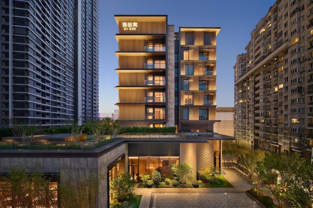 Xi Zhe Wuxi, Curio Collection by Hilton 1/36