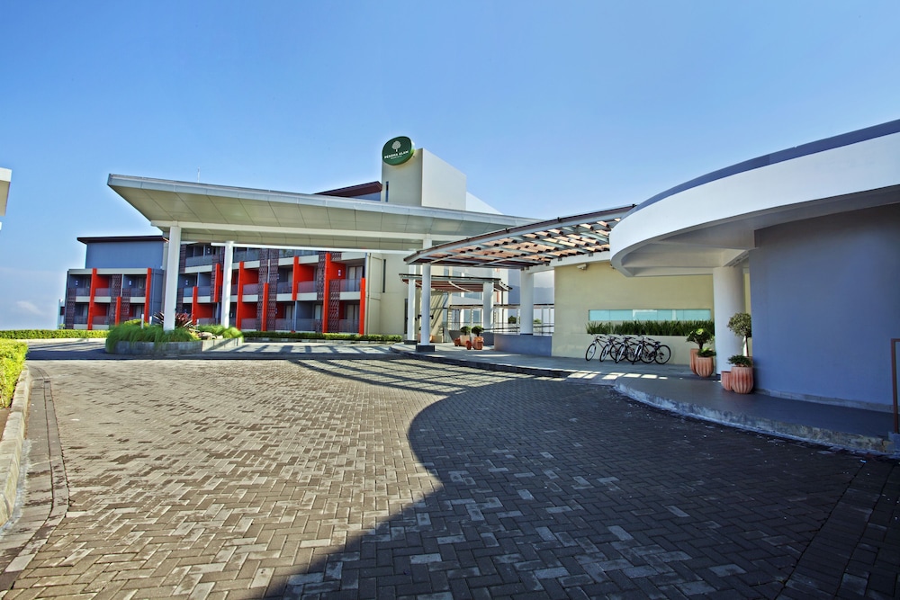 Pesona Alam Resort & Spa 40/50
