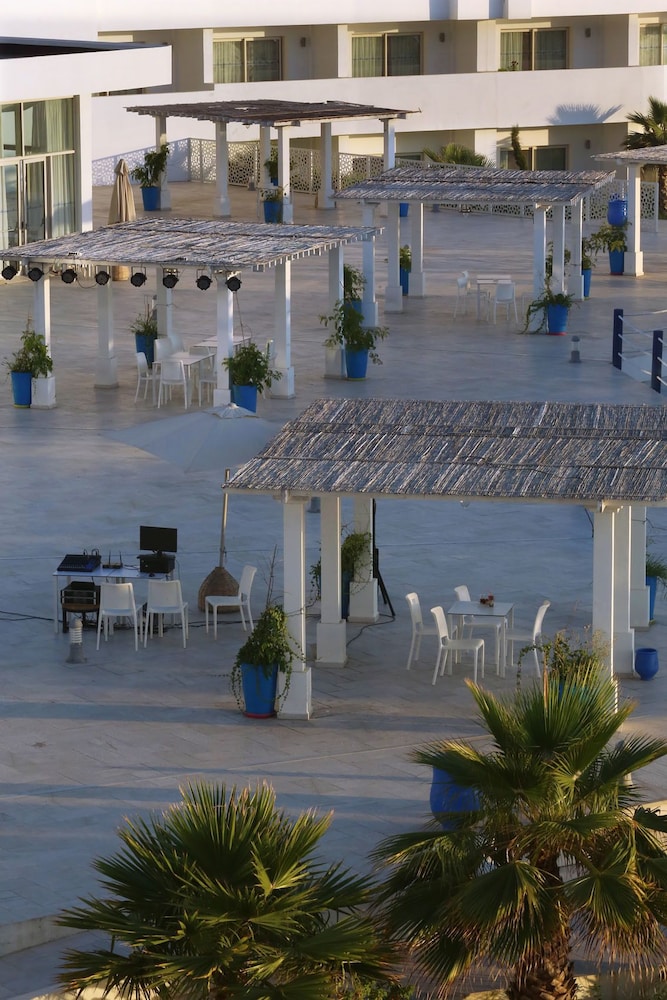 Lixus Beach Resort 4 2/74