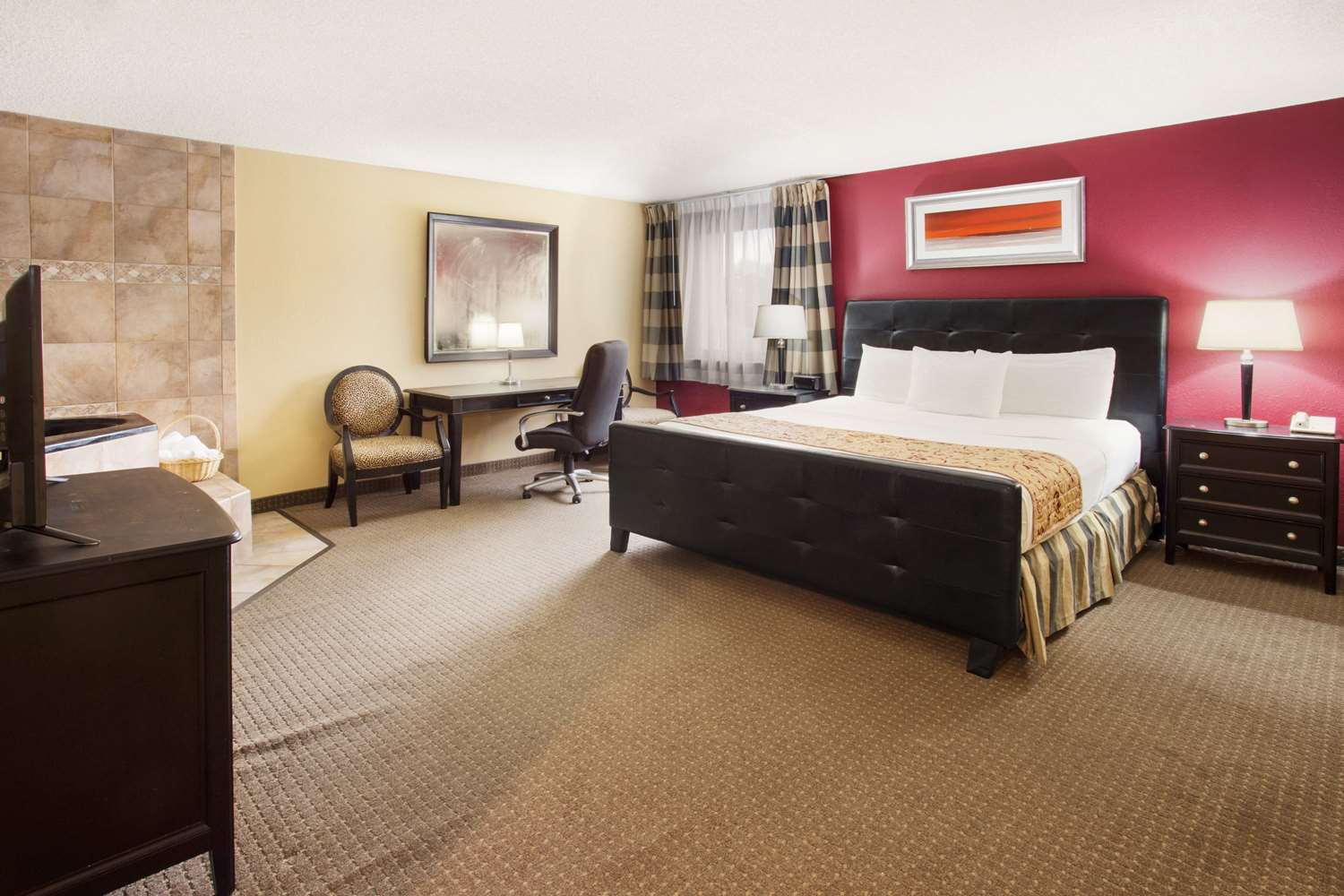 Ramada By Wyndham Bettendorf 3/17