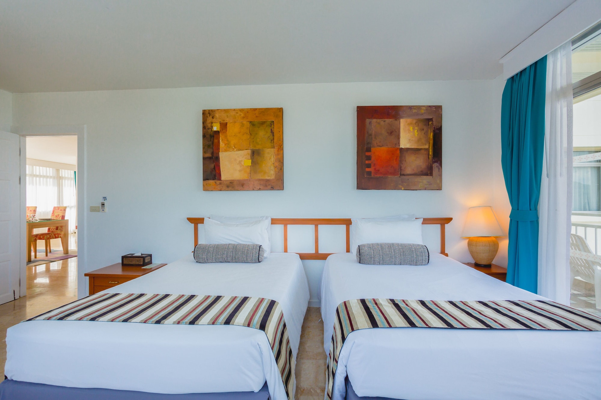 2 BEDROOMS, RESIDENCE, OCEAN VIEW