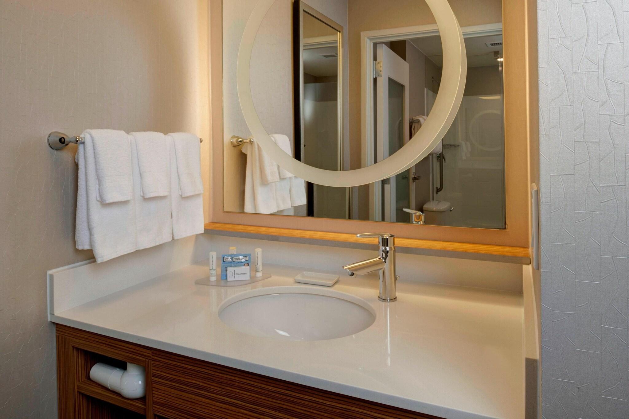 استوديو لذوي الإعاقة، SpringHill Suites St. Louis Brentwood 3/5
