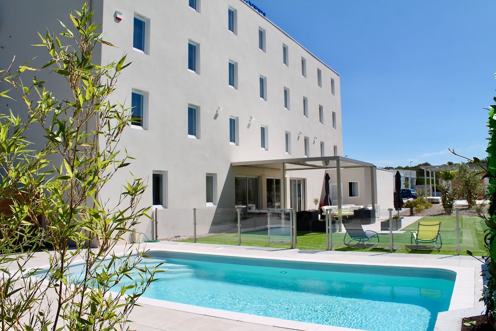 Brit Hotel Confort Martigues 3/51