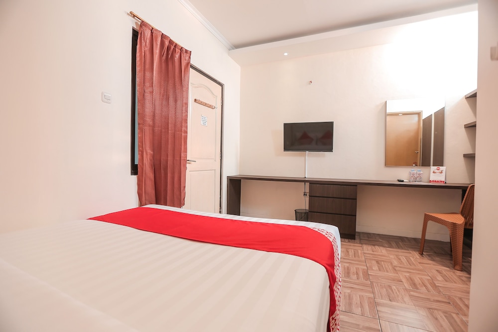 Hotel SUPER OYO Capital O 141 Fatmawati Cozy Residence 20/32