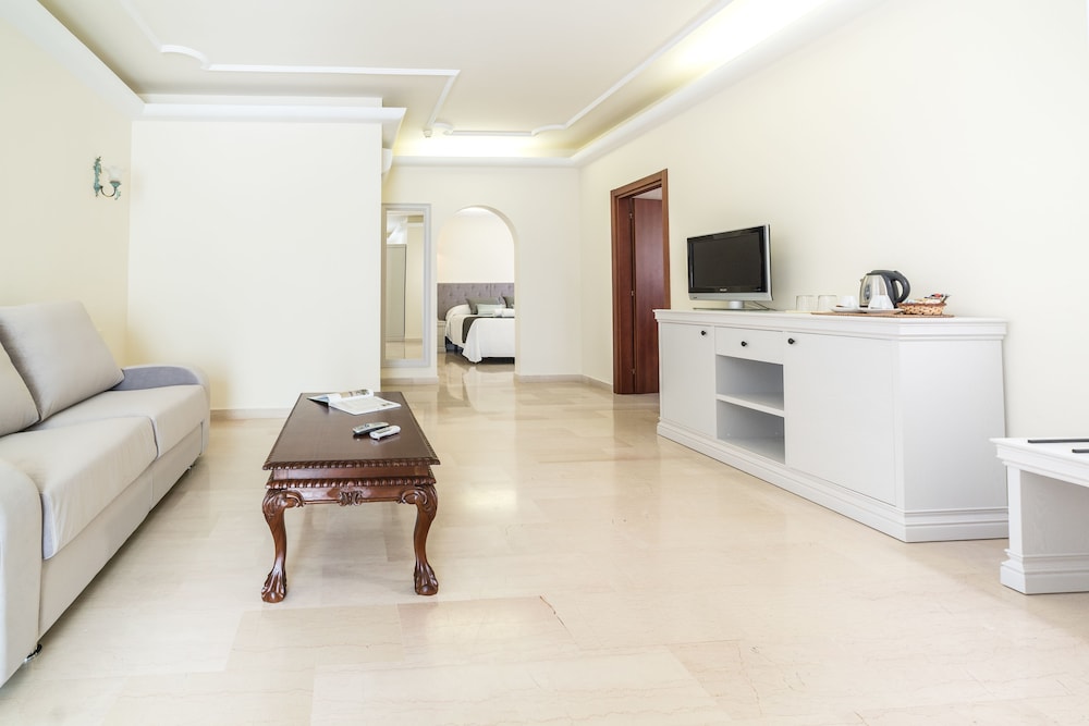 GRAND HOTEL PALLADIUM 48/67