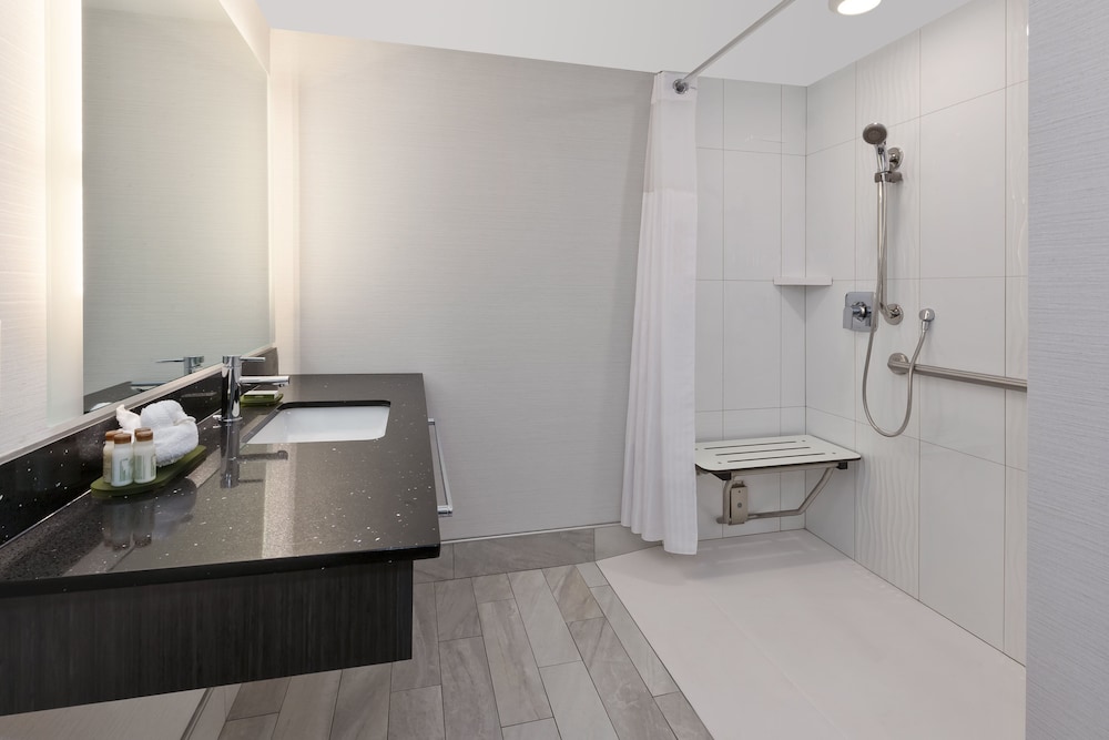 Hotel Indigo Rochester Mayo Clinic Area 19/46