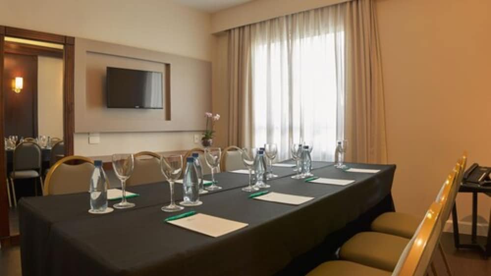 Bourbon Curitiba Hotel & Suites 43/50
