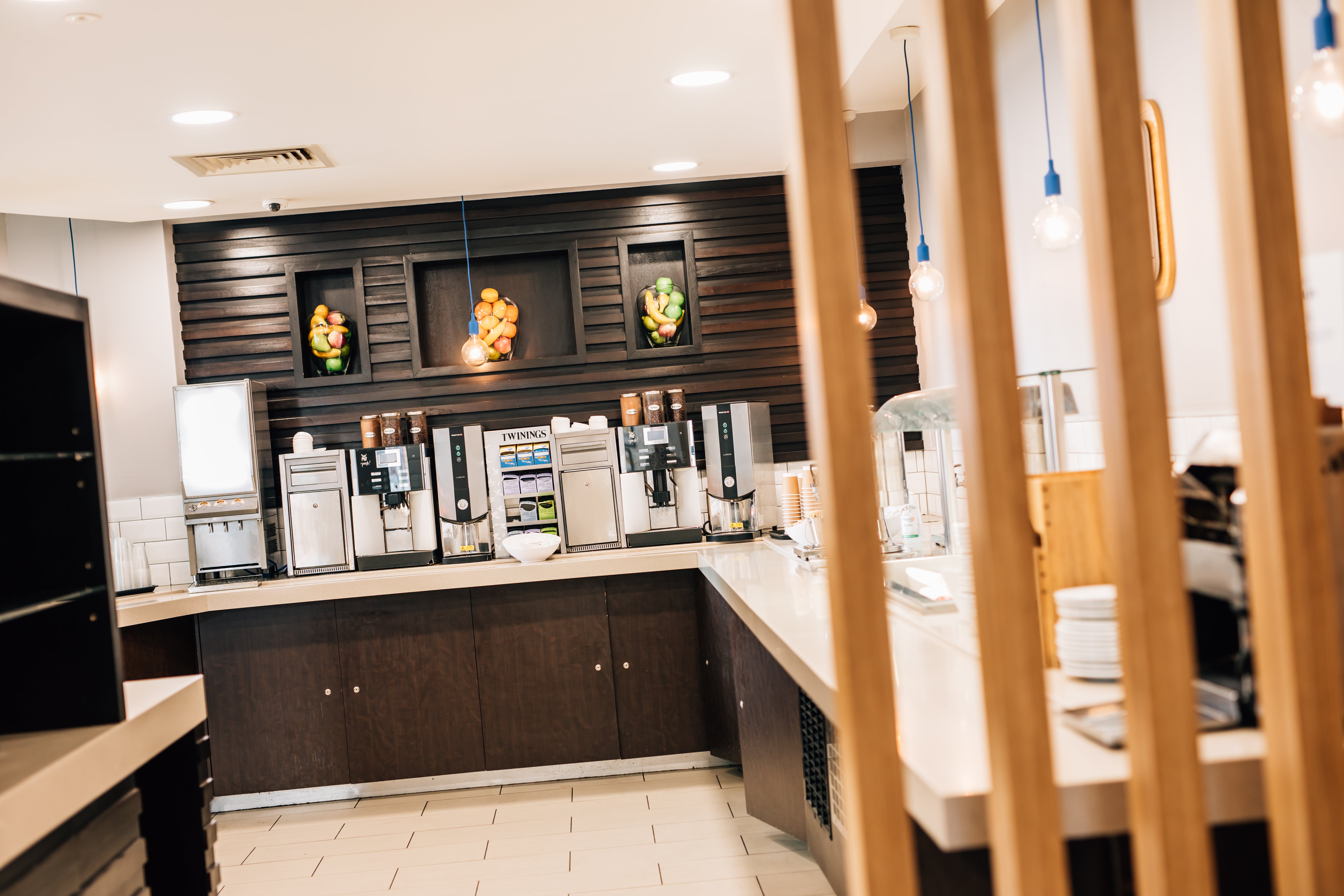 Holiday Inn Express Belfast City 2/50