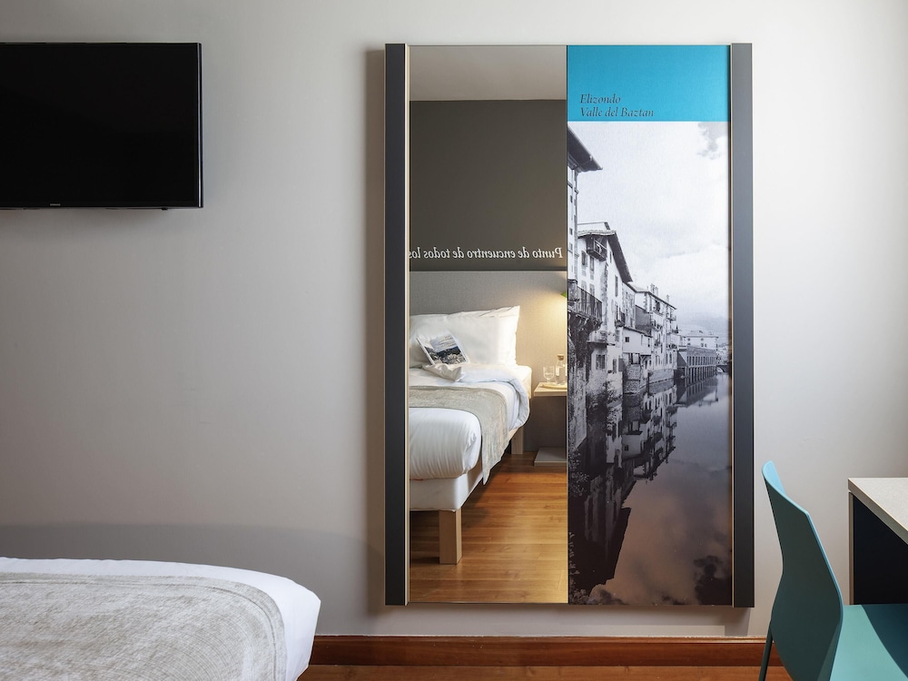 Ibis Styles Pamplona Noain 21/36