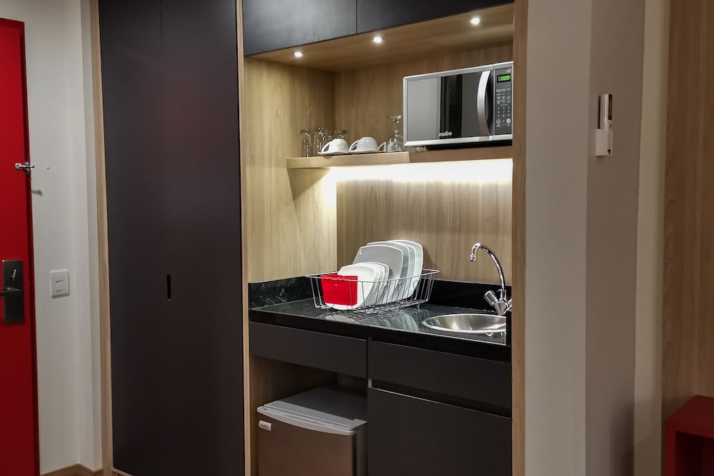 Ramada Encore by Wyndham Guadalajara Aeropuerto 44/48
