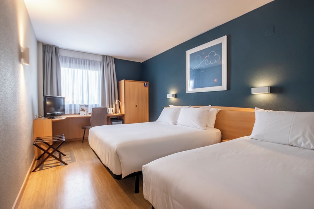 Hotel Campanile Murcia 18/59