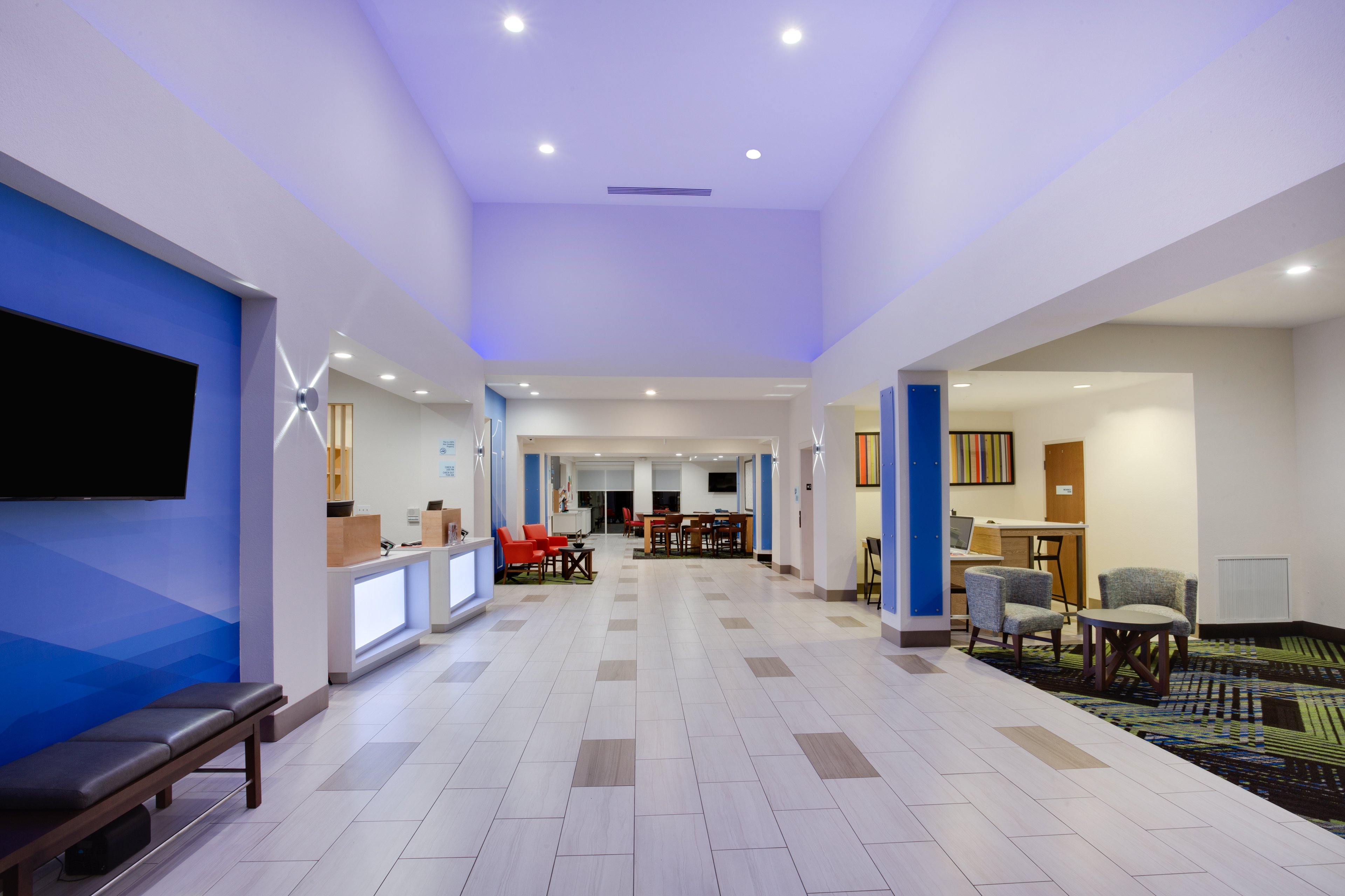 HOLIDAY INN EXPRESS & SUITES FLEMING ISLAND 36/38