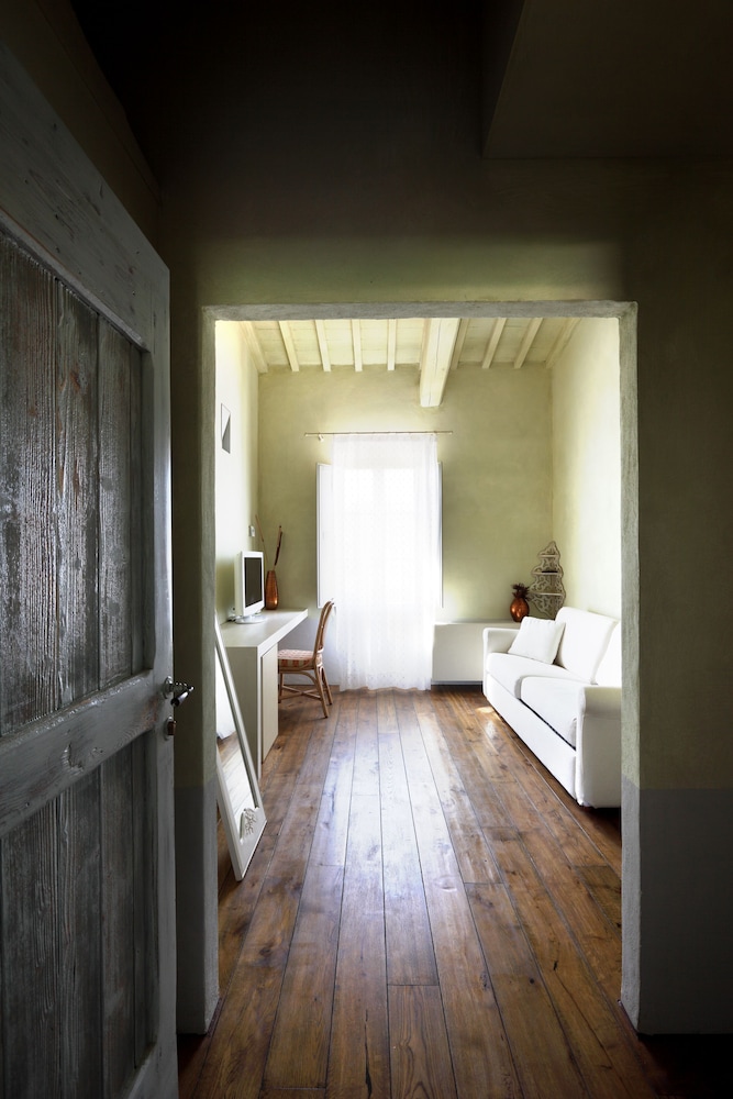 Urbino Resort 42/75