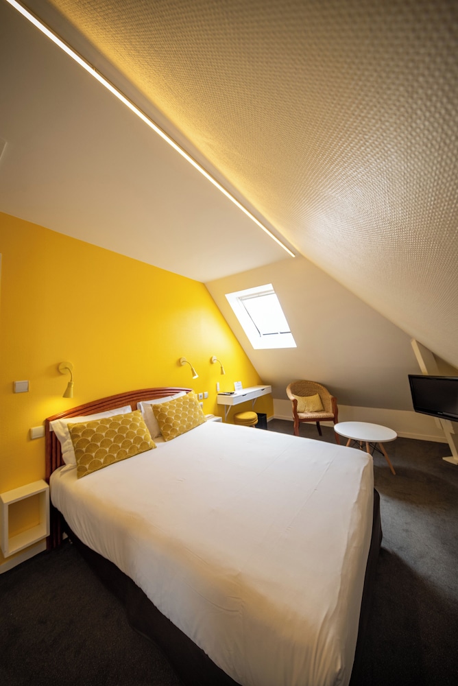 Hotel de Caen 13/38