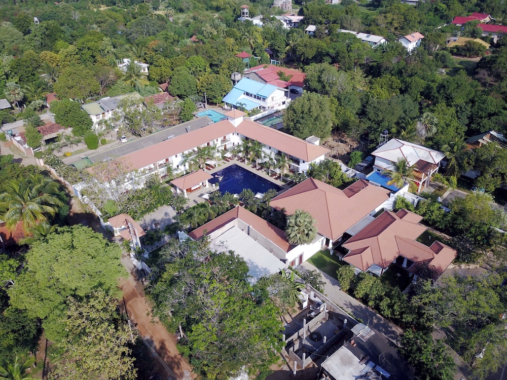 Hotel Tamarind Tree Tissamaharama 52/60