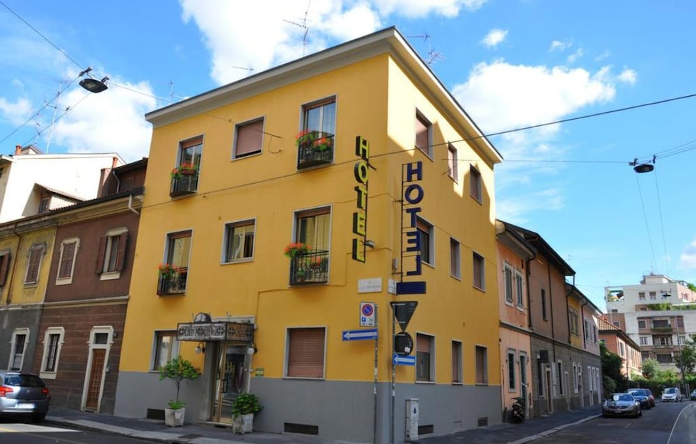 Hotel Dover 写真1