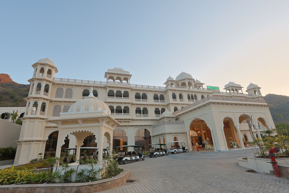 Wyndham Garden Udaipur Bhuwana 2/59