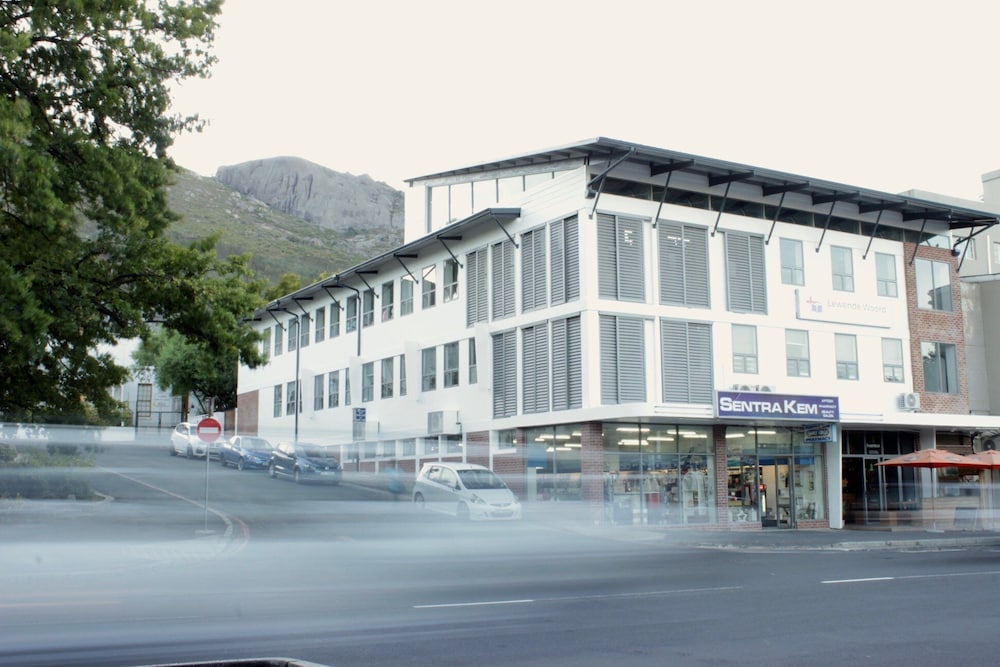 Zeederberg Corner 2/30