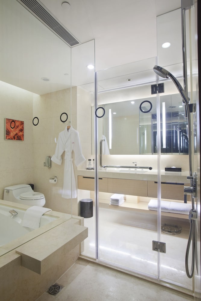 Crowne Plaza Hong Kong Causeway Bay Hotel 25/80