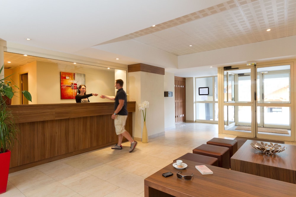 lobby