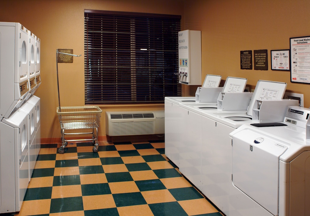 Larkspur Landing Hillsboro - An All-Suite Hotel 18/52