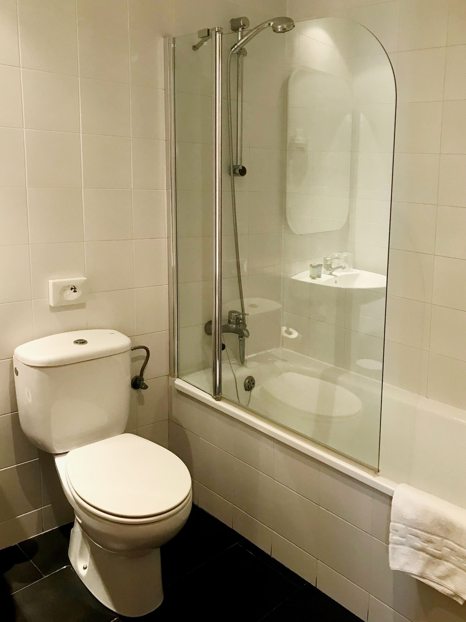 غرفة أساسية اقتصادية بسريرين منفصلين، Hotel Ramblas Internacional 5/8