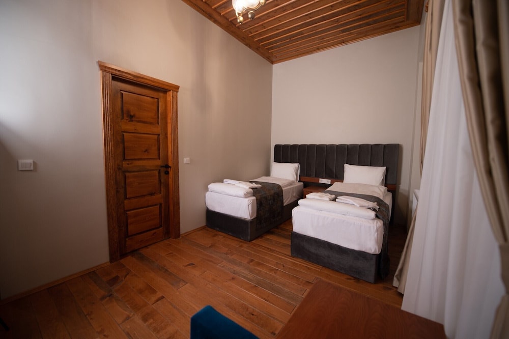 Ahiska Palas Otel 10/46