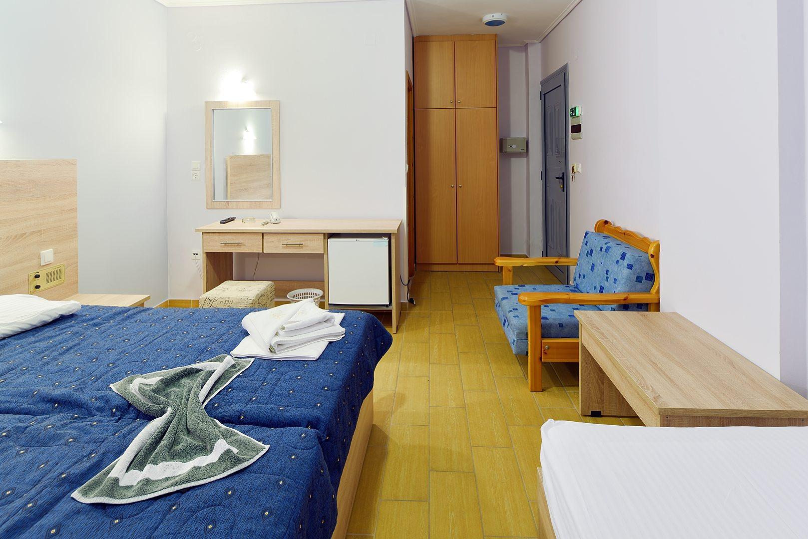 Standard, Twin Beds