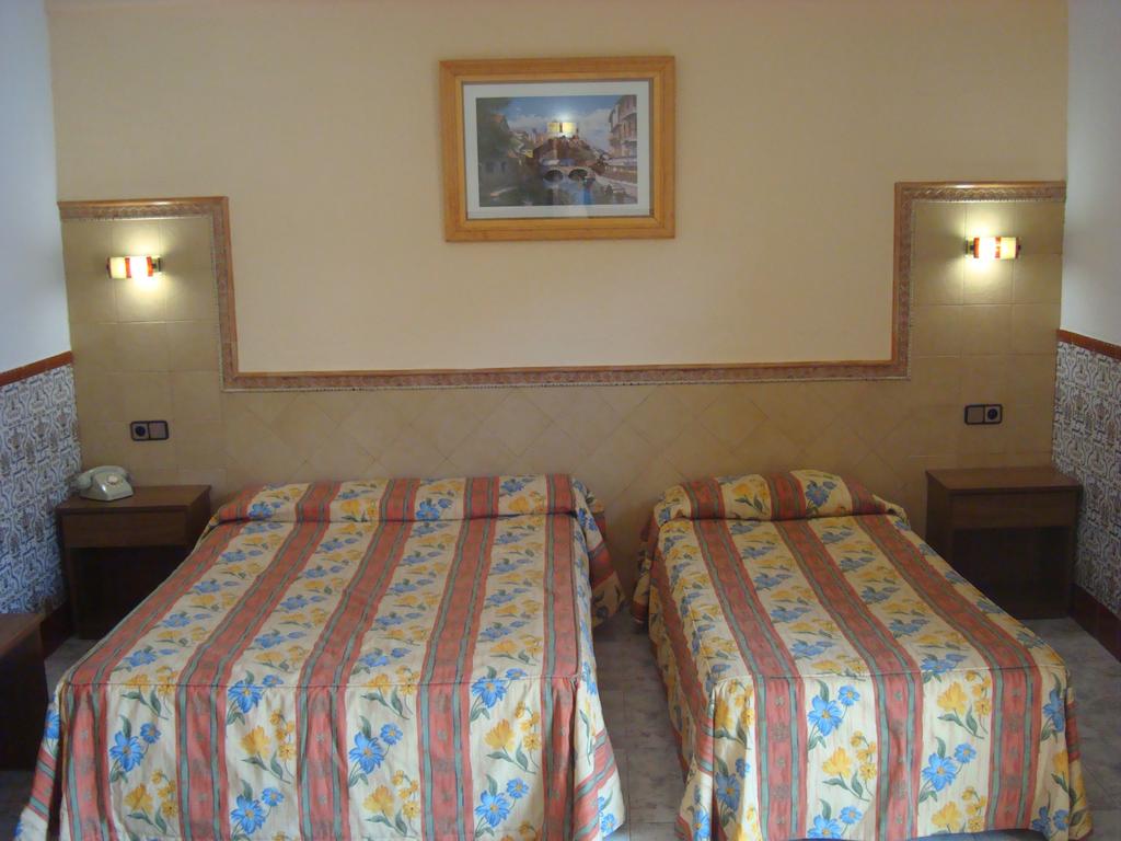 Room, Double Bed