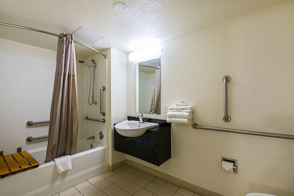 Motel6 Hammond, IN - Chicago Area 56/59